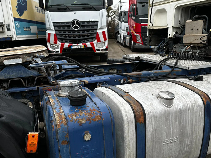 DAF XF 95.380 4X2 Tractor-unit Spring/Air ZF Manual Euro2 PTO - Cabeza tractora: foto 5 DAF XF 95.380 4X2 Tractor-unit Spring/Air ZF Manual Euro2 PTO - Cabeza tractora: foto 5