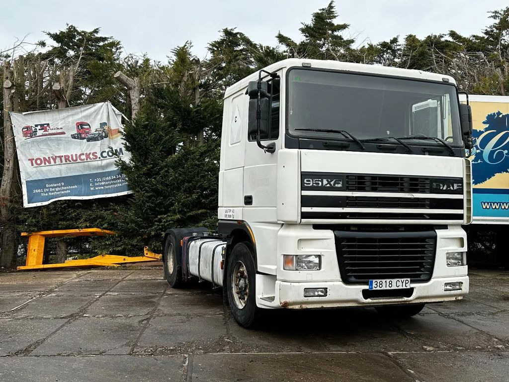 DAF XF 95.380 4X2 Tractor-unit Spring/Air ZF Manual - Cabeza tractora: foto 1 DAF XF 95.380 4X2 Tractor-unit Spring/Air ZF Manual - Cabeza tractora: foto 1