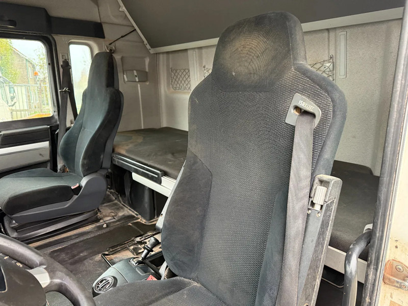 Cabeza tractora MAN TGX 33.480 6X4 Tractor-unit Spring/Spring Retarder Euro5: foto 12 Cabeza tractora MAN TGX 33.480 6X4 Tractor-unit Spring/Spring Retarder Euro5: foto 12