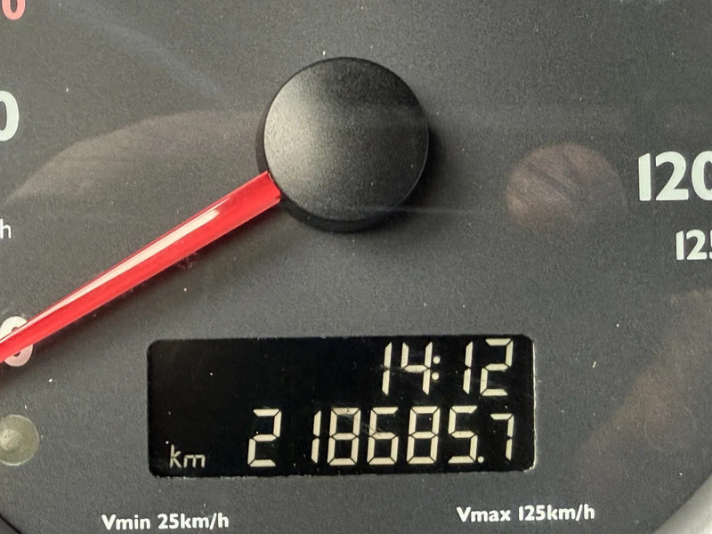 Cabeza tractora MAN TGX 33.480 6X4 Tractor-unit Spring/Spring Retarder Euro5: foto 15 Cabeza tractora MAN TGX 33.480 6X4 Tractor-unit Spring/Spring Retarder Euro5: foto 15