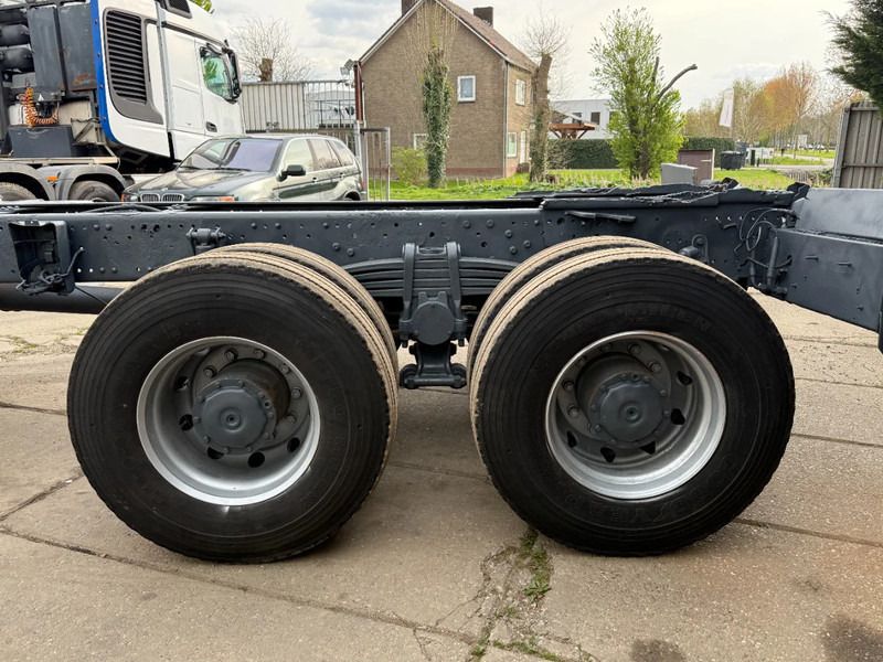 Mercedes-Benz Actros 4140 V6 8X4 Chassis Spring/Spring Manual Gear MP1 - Chasis camión: foto 3 Mercedes-Benz Actros 4140 V6 8X4 Chassis Spring/Spring Manual Gear MP1 - Chasis camión: foto 3