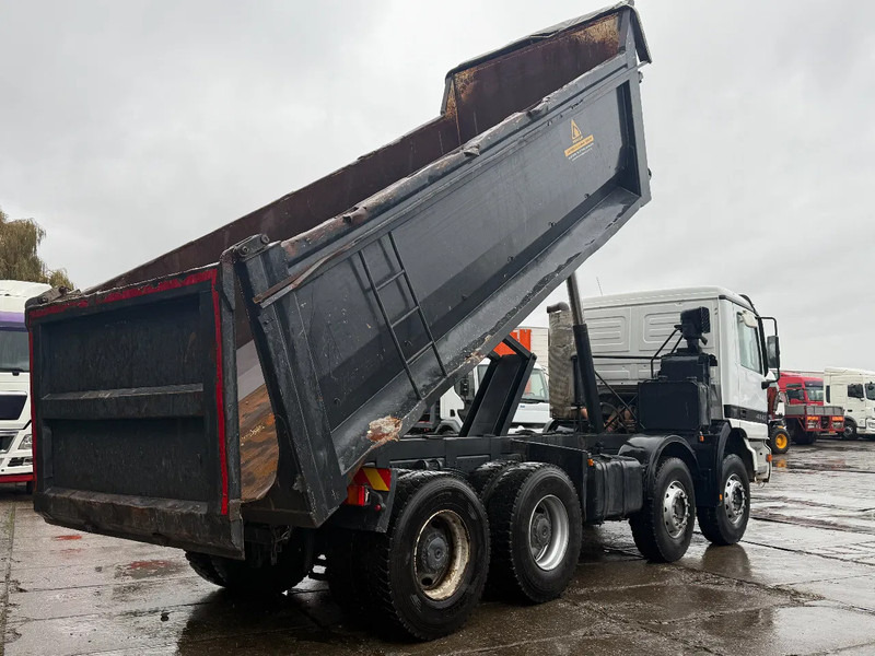 Mercedes-Benz Actros 4143 V6 8X4 Tipper Spring/Spring MP1 Manual Gear - Volquete camión: foto 4 Mercedes-Benz Actros 4143 V6 8X4 Tipper Spring/Spring MP1 Manual Gear - Volquete camión: foto 4