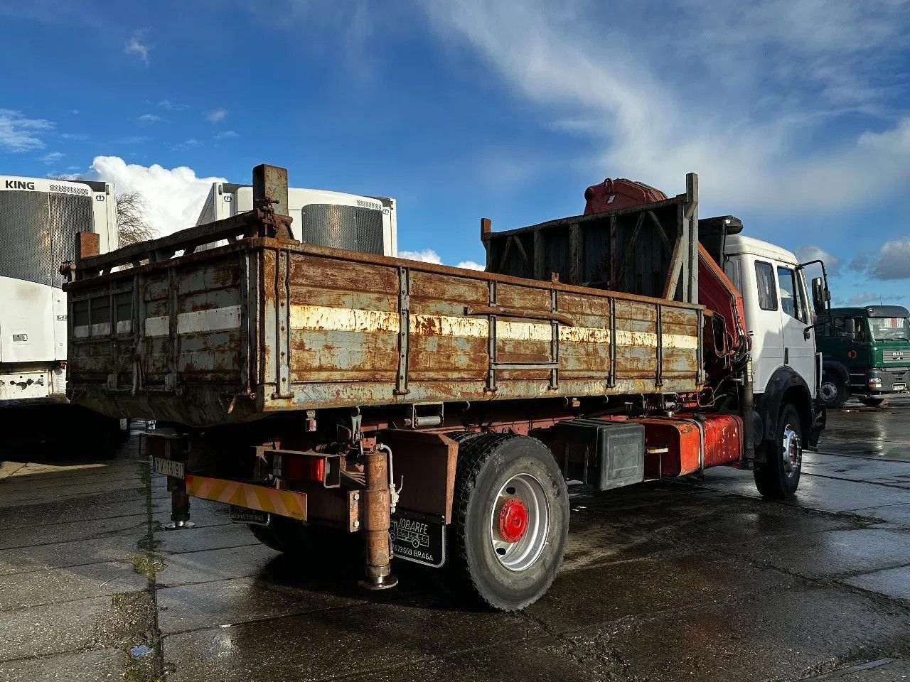 Mercedes-Benz SK 1935 V8 4X2 Tipper Spring/Spring AMCO V825 9T Mercedes-Benz SK 1935 V8 4X2 Tipper Spring/Spring AMCO V825 9T - Volquete camión, Camión grúa: foto 4 Mercedes-Benz SK 1935 V8 4X2 Tipper Spring/Spring AMCO V825 9T Mercedes-Benz SK 1935 V8 4X2 Tipper Spring/Spring AMCO V825 9T - Volquete camión, Camión grúa: foto 4