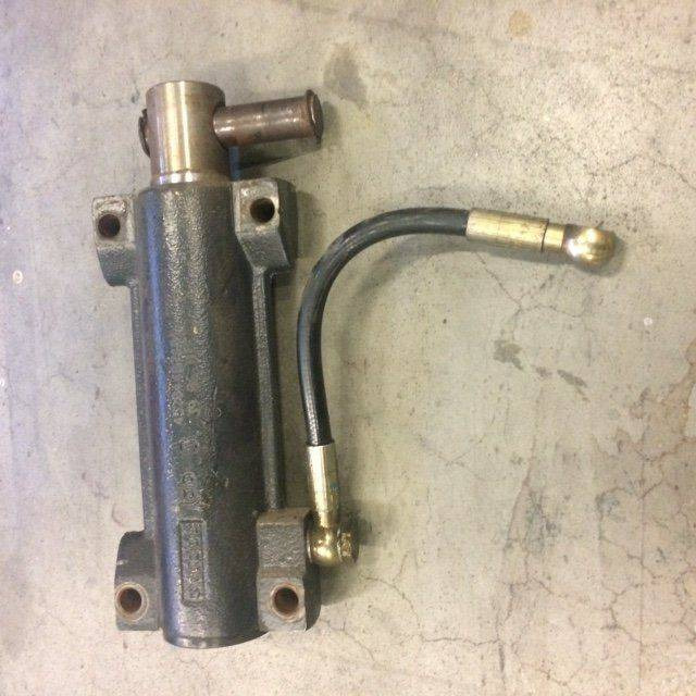 Hydraulic Cylinder for Komatsu MWP18-1R - Cilindro hidráulico para Equipo de manutención: foto 1 Hydraulic Cylinder for Komatsu MWP18-1R - Cilindro hidráulico para Equipo de manutención: foto 1