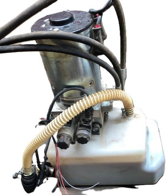 Hydraulic pump unit for Linde /1110/ - Dirección para Equipo de manutención: foto 1 Hydraulic pump unit for Linde /1110/ - Dirección para Equipo de manutención: foto 1