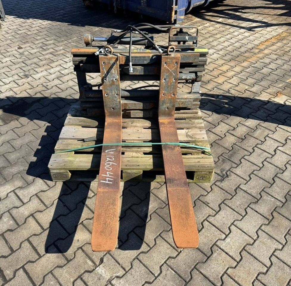 Fork Clamp - Implemento: foto 1 Fork Clamp - Implemento: foto 1