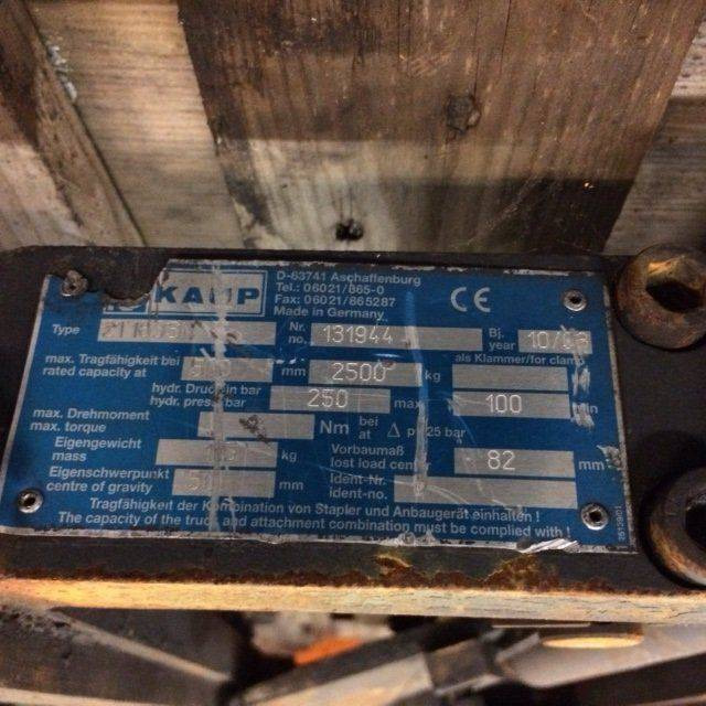Kaup Fork positioner with separate sideshift - Implemento: foto 3 Kaup Fork positioner with separate sideshift - Implemento: foto 3
