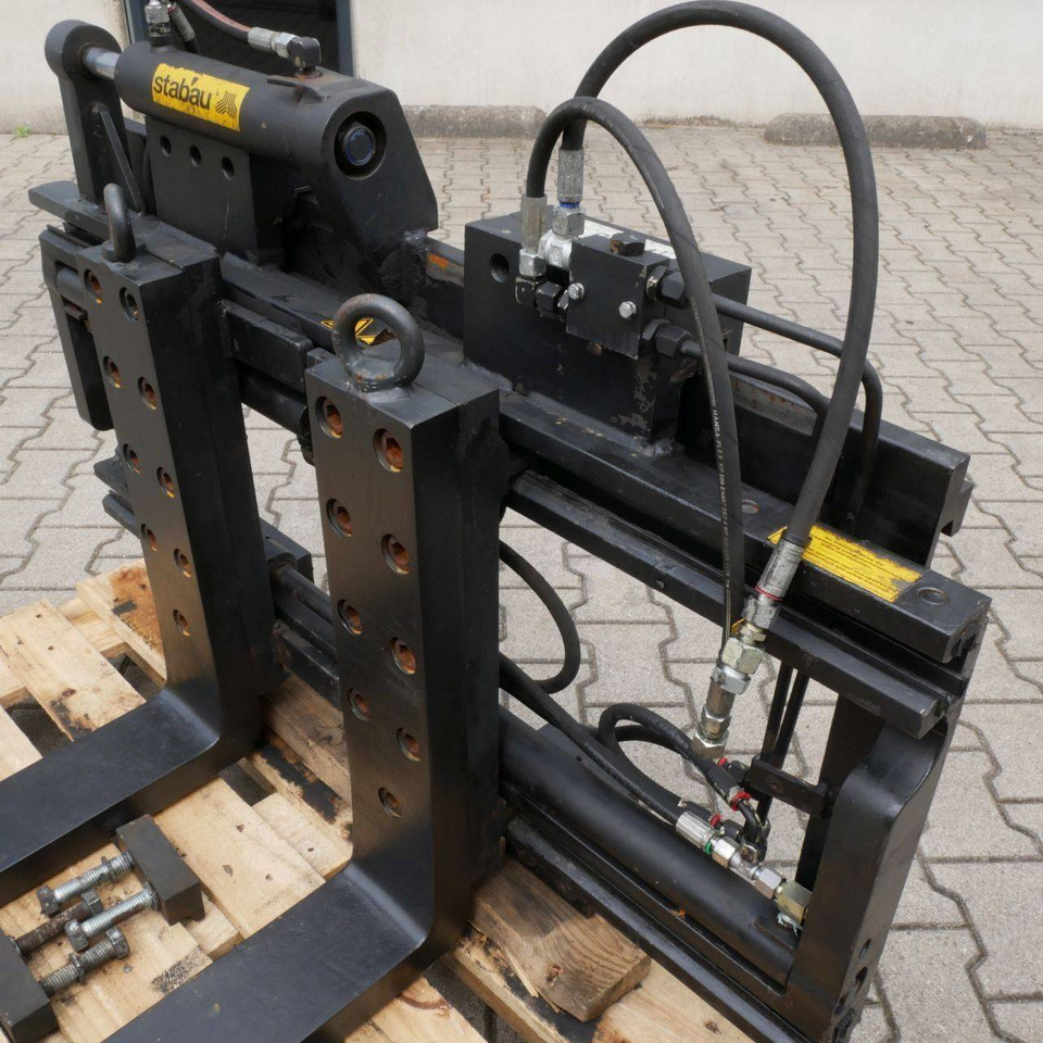 Stabau Fork Positioner with separate sideshift - Implemento: foto 2 Stabau Fork Positioner with separate sideshift - Implemento: foto 2