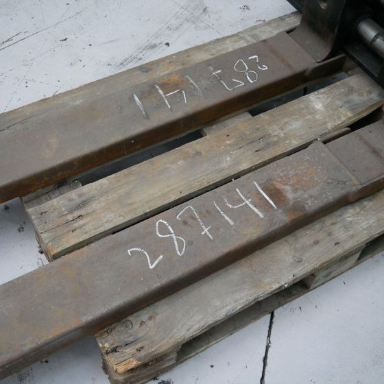 Implemento para Equipo de manutención Stabau Fork positioner with telescopic forks: foto 1