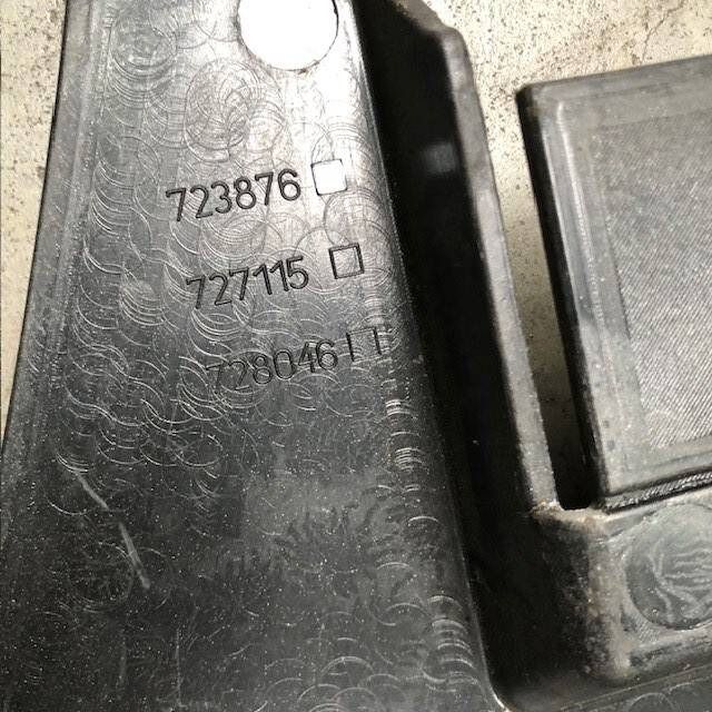 Left cover for Still - Carrocería y exterior para Equipo de manutención: foto 3 Left cover for Still - Carrocería y exterior para Equipo de manutención: foto 3