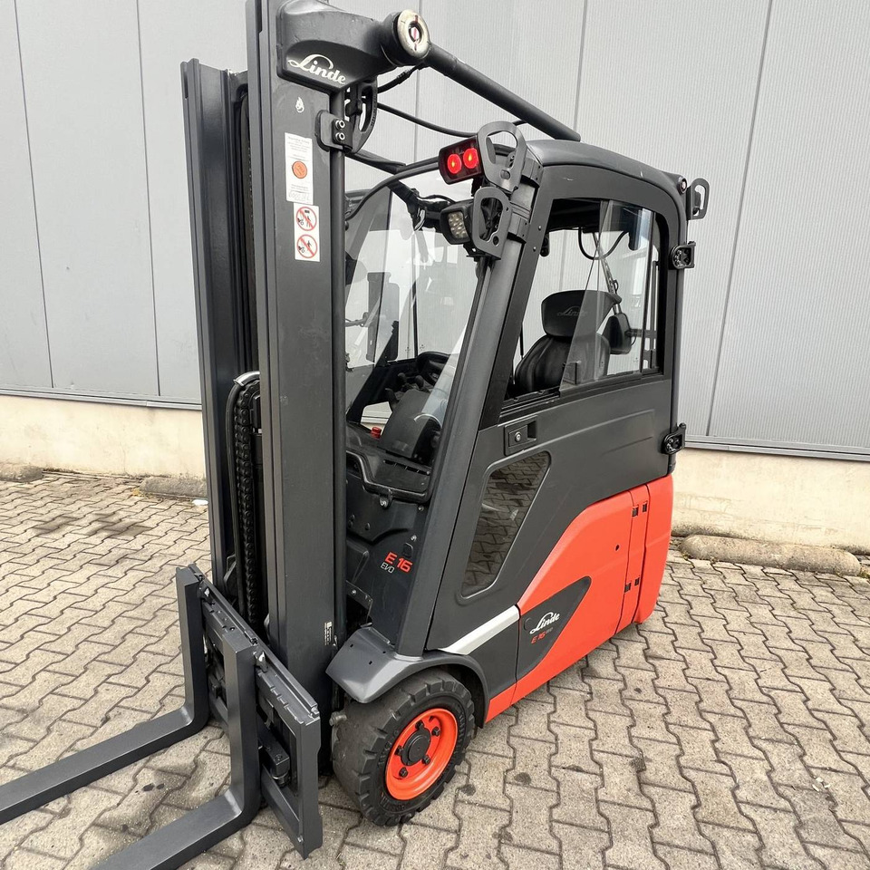 Linde E16 (386-02) EVO - Carretilla elevadora eléctrica: foto 1 Linde E16 (386-02) EVO - Carretilla elevadora eléctrica: foto 1