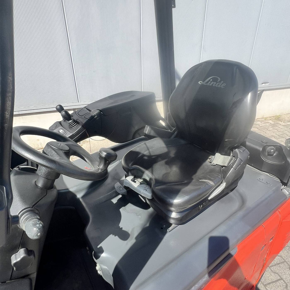 Linde E16PH (386-02) EVO - Carretilla elevadora eléctrica: foto 5 Linde E16PH (386-02) EVO - Carretilla elevadora eléctrica: foto 5