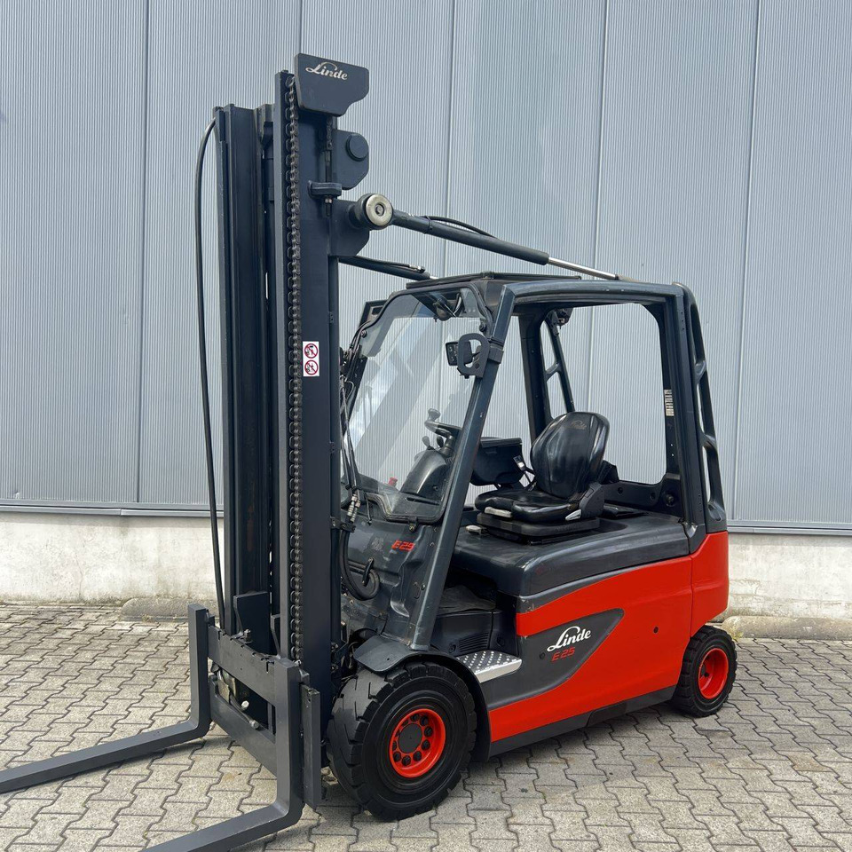 Linde E25L (387) - Carretilla elevadora eléctrica: foto 1 Linde E25L (387) - Carretilla elevadora eléctrica: foto 1