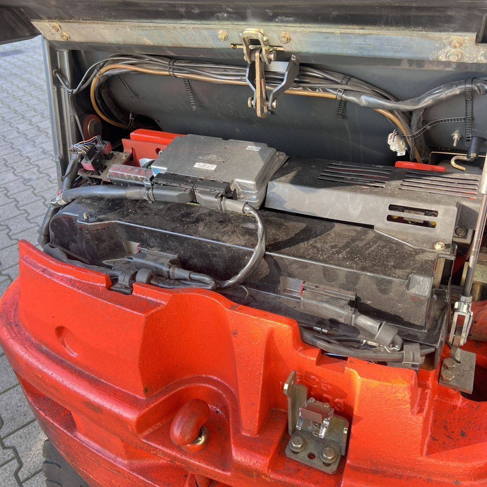 Carretilla elevadora eléctrica Linde E25S (336-03): foto 13