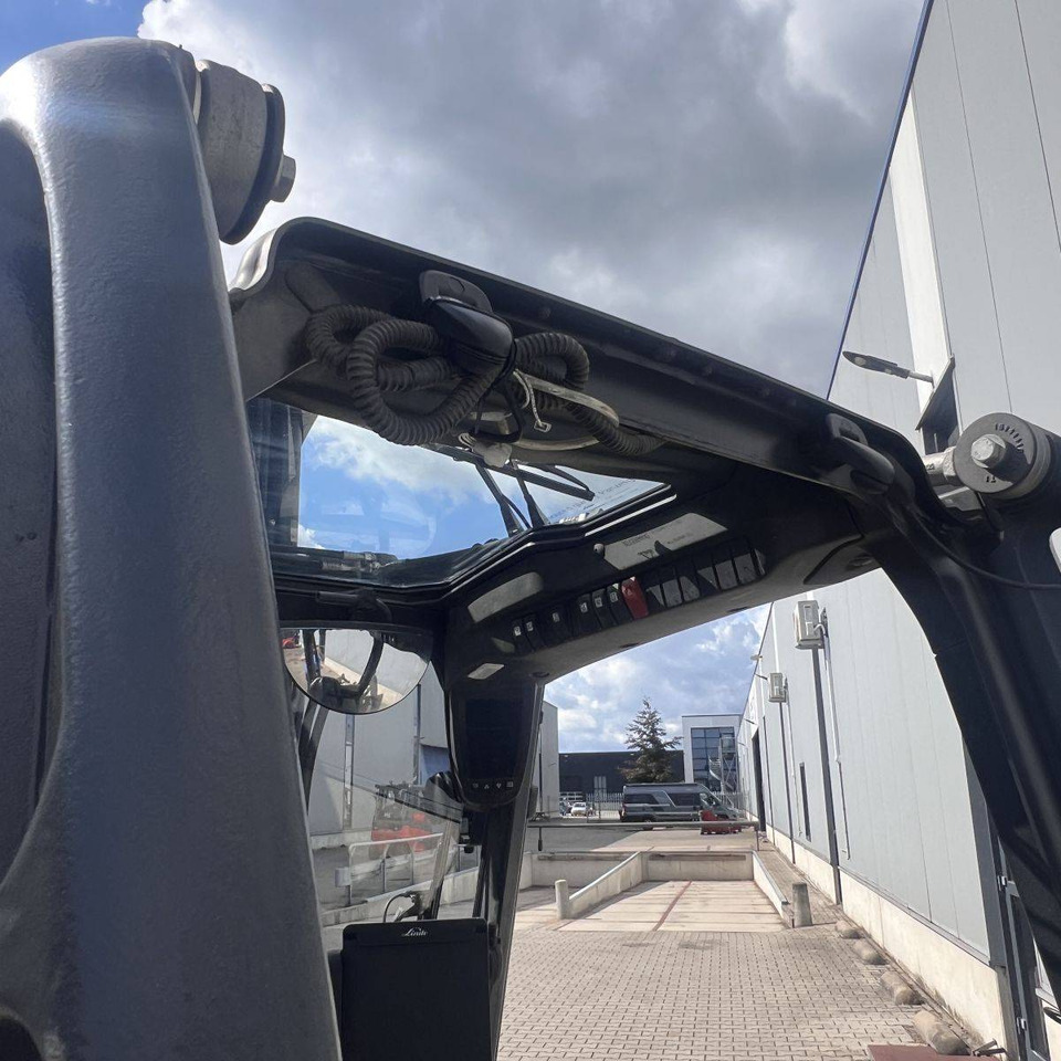 Carretilla elevadora eléctrica Linde E30 (387): foto 18 Carretilla elevadora eléctrica Linde E30 (387): foto 18