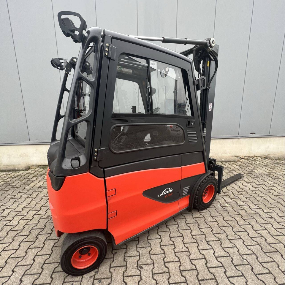 Linde E30/600 HL (387) - Carretilla elevadora eléctrica: foto 2 Linde E30/600 HL (387) - Carretilla elevadora eléctrica: foto 2
