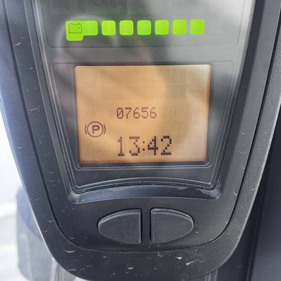 Carretilla elevadora eléctrica Linde E30/600H (387): foto 8