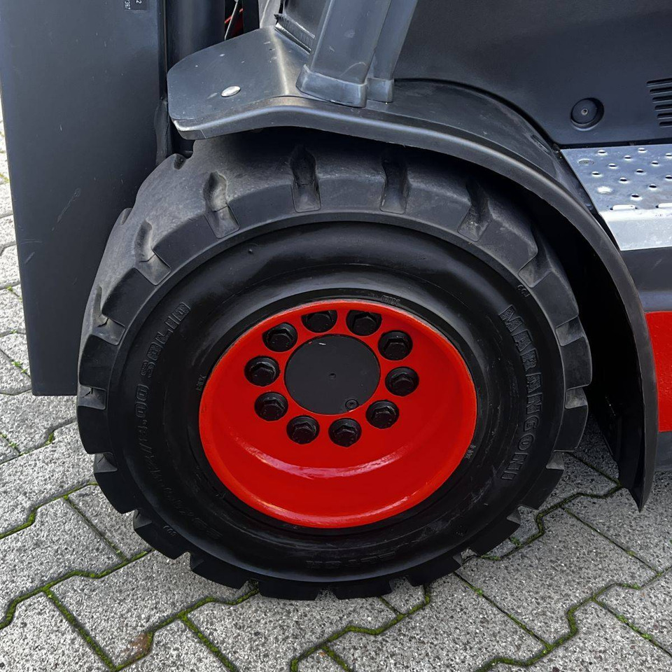 Carretilla elevadora eléctrica Linde E30/600H (387): foto 20