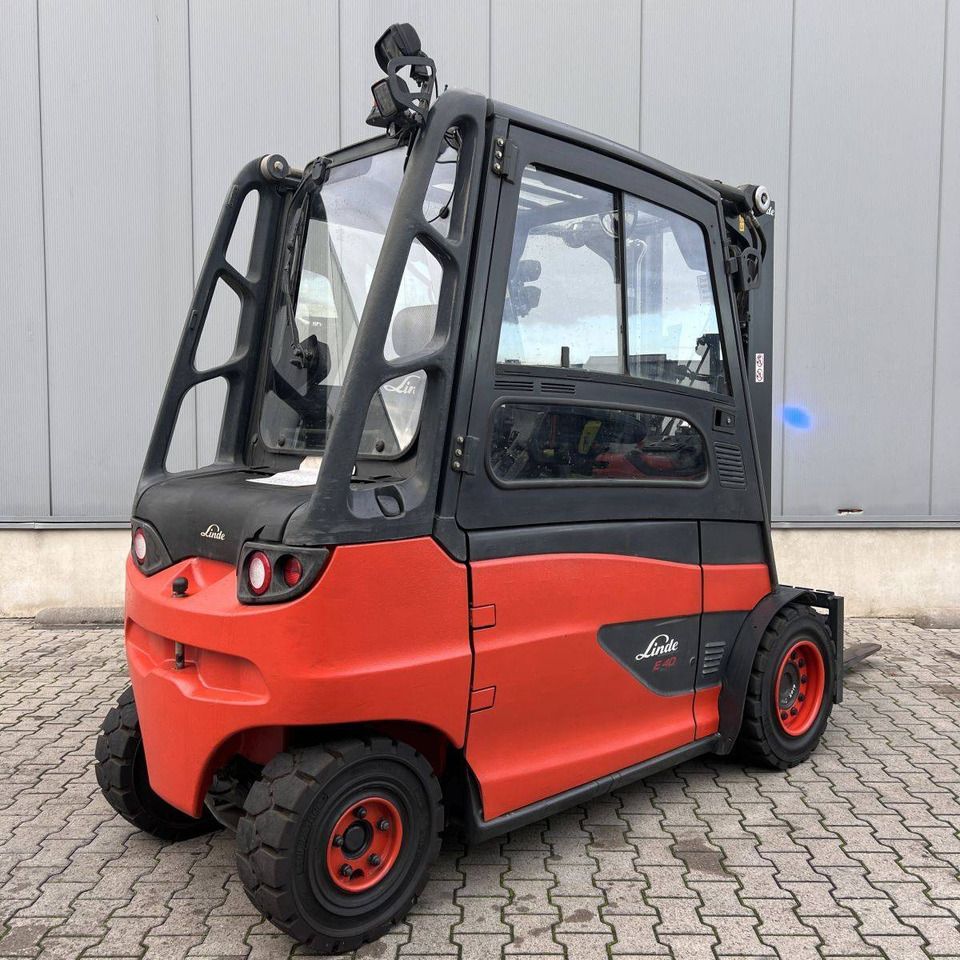 Linde E40-600HL (388) - Carretilla elevadora eléctrica: foto 4 Linde E40-600HL (388) - Carretilla elevadora eléctrica: foto 4