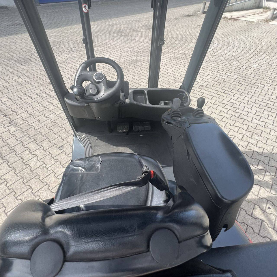 Linde H18T (391-02) EVO - Carretilla elevadora de gas: foto 5 Linde H18T (391-02) EVO - Carretilla elevadora de gas: foto 5