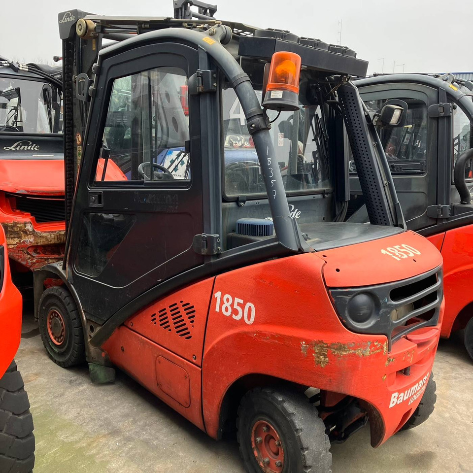 Linde H25D (392) - Carretilla elevadora diésel: foto 1 Linde H25D (392) - Carretilla elevadora diésel: foto 1