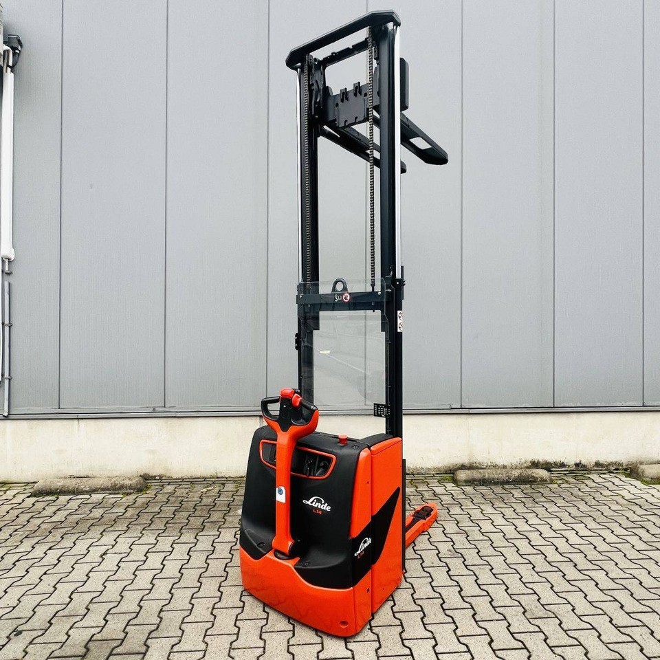 Linde L14i (1173) - Apilador: foto 2 Linde L14i (1173) - Apilador: foto 2