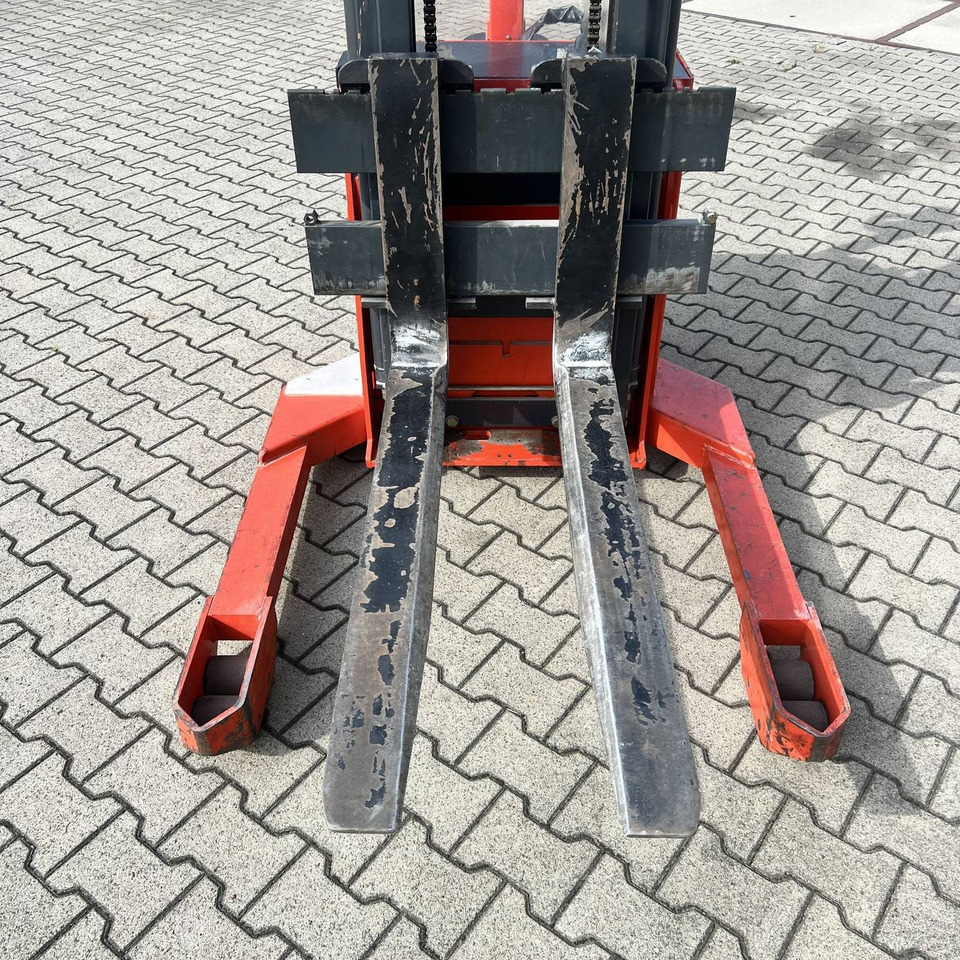 Linde L16AS (141) - Apilador: foto 4 Linde L16AS (141) - Apilador: foto 4