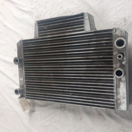Radiator for Linde H35-45, Series 352 - Radiador para Carretilla elevadora: foto 2 Radiator for Linde H35-45, Series 352 - Radiador para Carretilla elevadora: foto 2