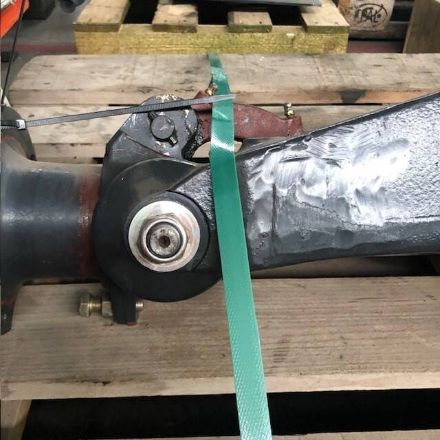 Rear axle AL16-01 2500 for Linde - Eje y piezas para Equipo de manutención: foto 4 Rear axle AL16-01 2500 for Linde - Eje y piezas para Equipo de manutención: foto 4