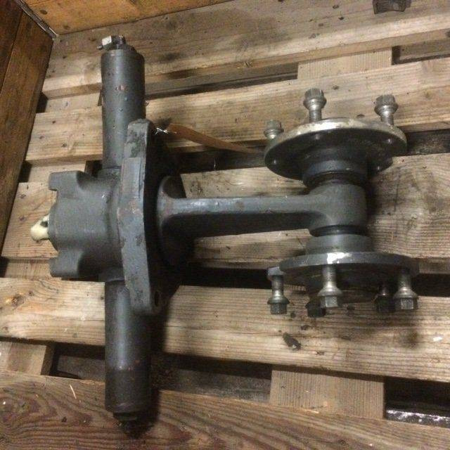 Rear axle for Linde - Eje y piezas para Equipo de manutención: foto 1 Rear axle for Linde - Eje y piezas para Equipo de manutención: foto 1