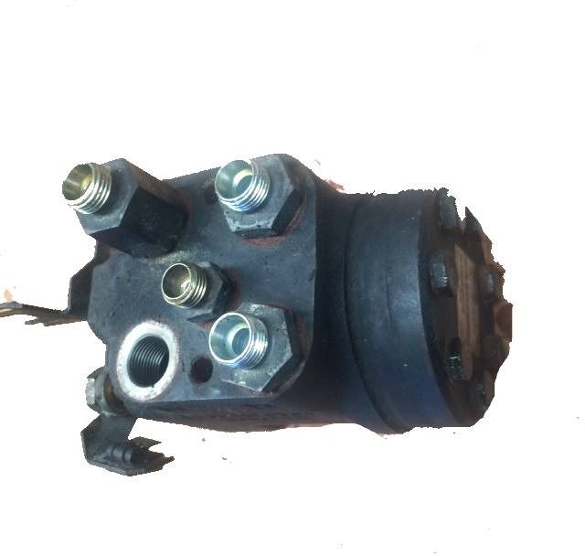 Steering control valve - Dirección para Equipo de manutención: foto 1 Steering control valve - Dirección para Equipo de manutención: foto 1