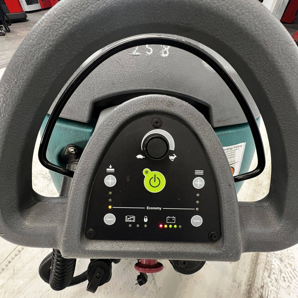 Tennant T5 - Fregadora: foto 5 Tennant T5 - Fregadora: foto 5