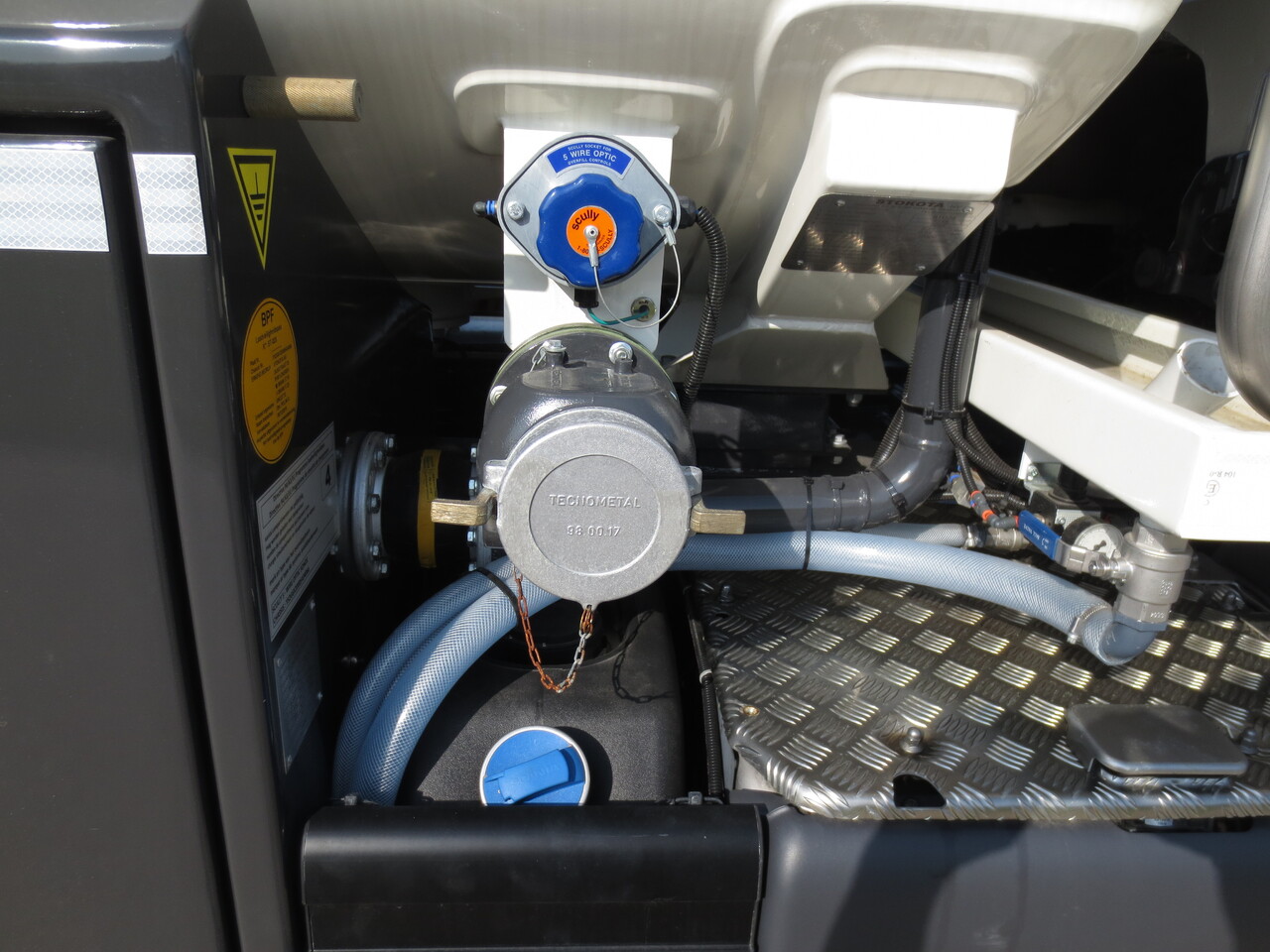 SCANIA G370 - Cisterna camión: foto 3 SCANIA G370 - Cisterna camión: foto 3