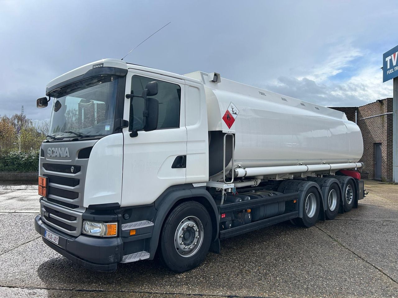 SCANIA G410 - Cisterna camión: foto 1 SCANIA G410 - Cisterna camión: foto 1