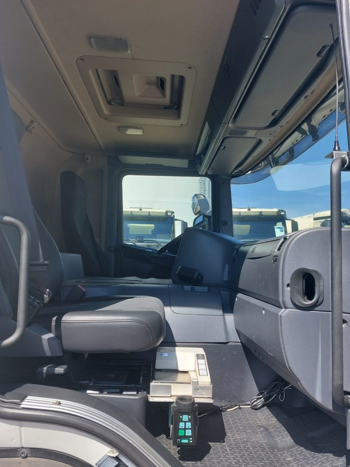 SCANIA PRT - Cisterna camión: foto 3 SCANIA PRT - Cisterna camión: foto 3