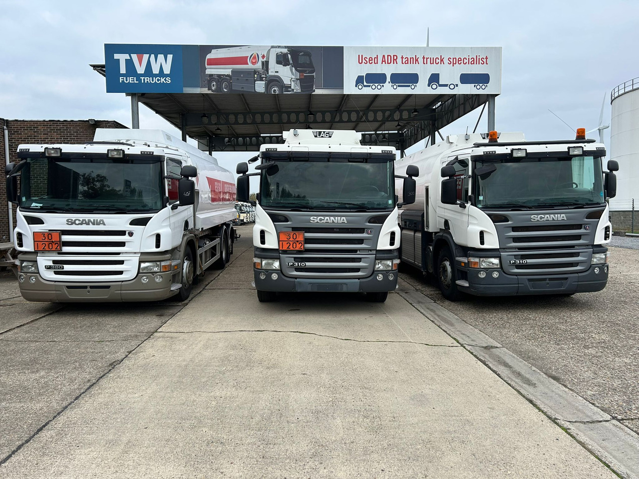 SCANIA PRT, P310, P380 (lot of 3) - Cisterna camión: foto 2 SCANIA PRT, P310, P380 (lot of 3) - Cisterna camión: foto 2