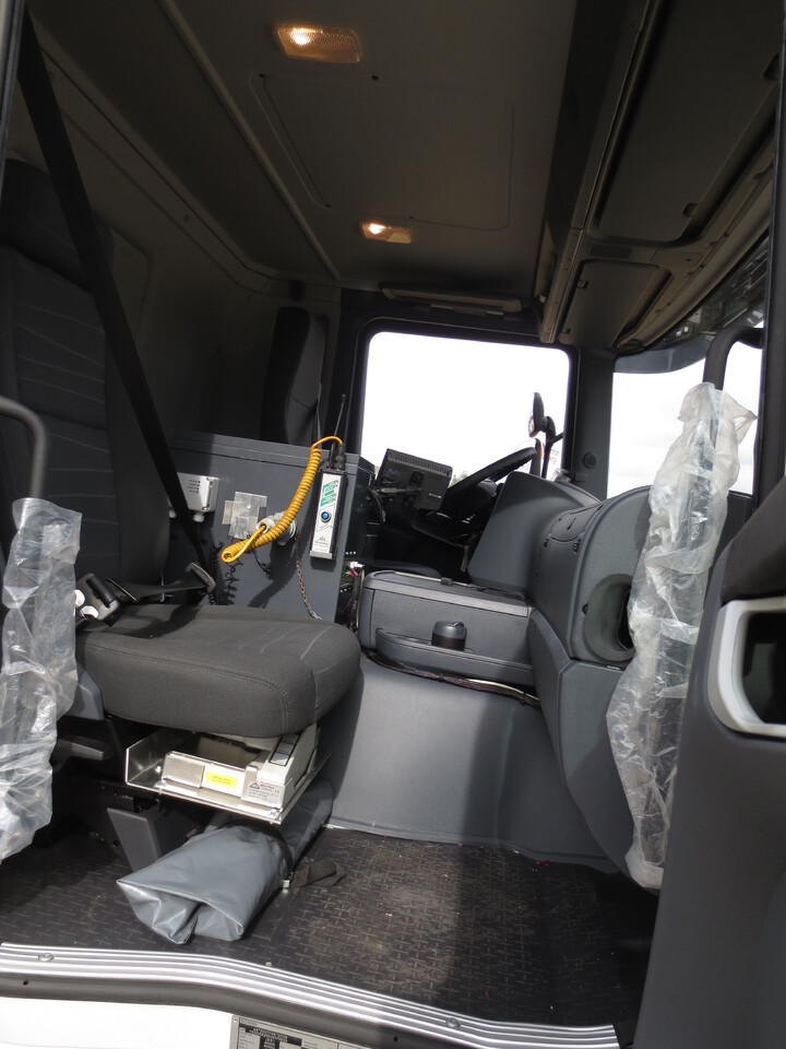 Scania G370 - Cisterna camión: foto 4 Scania G370 - Cisterna camión: foto 4