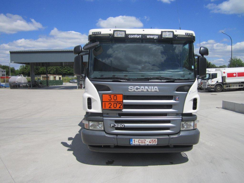 Scania P320 - Cisterna camión: foto 2 Scania P320 - Cisterna camión: foto 2