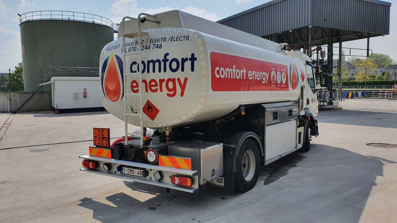 Cisterna camión VOLVO FL: foto 6