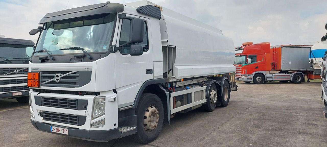 VOLVO FM - Cisterna camión: foto 1 VOLVO FM - Cisterna camión: foto 1