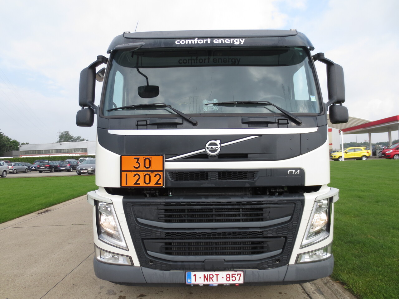 VOLVO FM - Cisterna camión: foto 2 VOLVO FM - Cisterna camión: foto 2