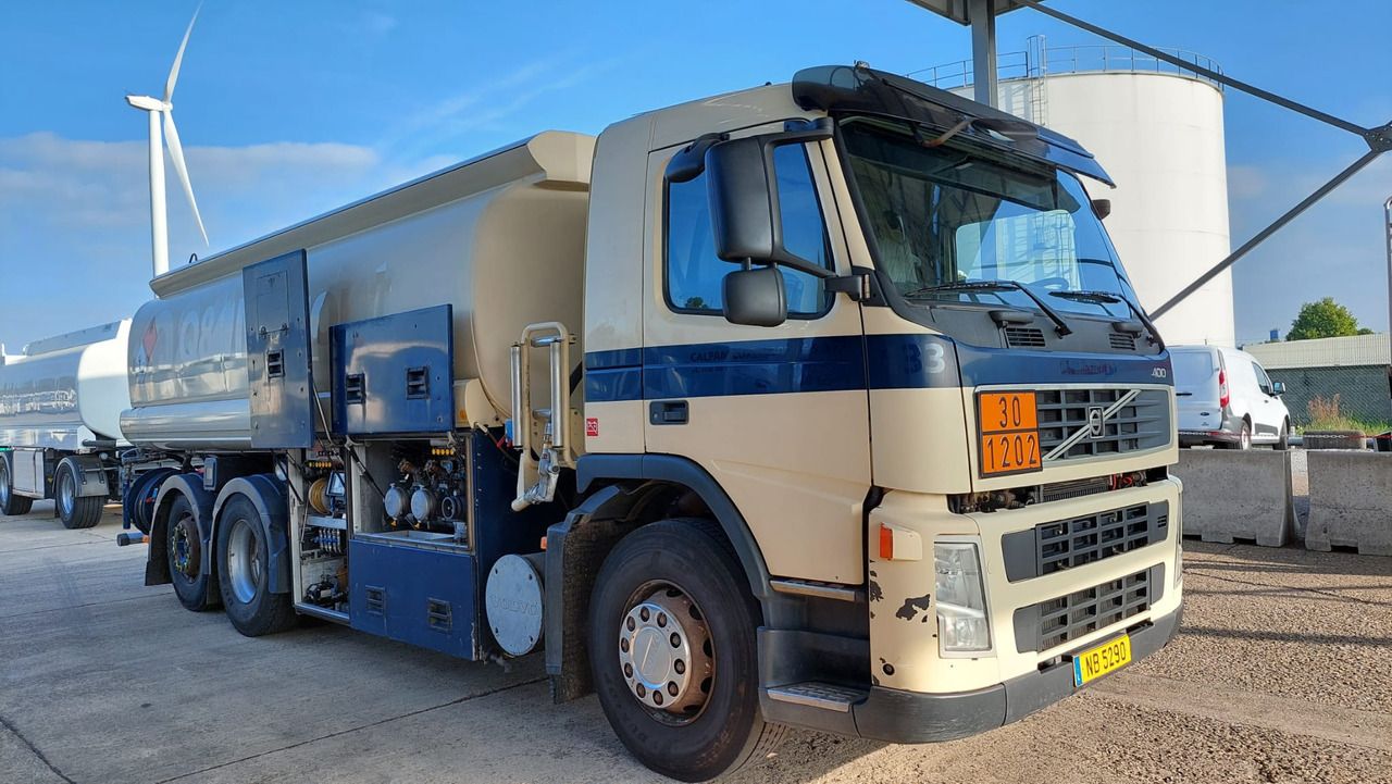 VOLVO FM - Cisterna camión: foto 3 VOLVO FM - Cisterna camión: foto 3