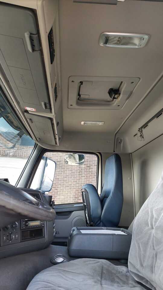 VOLVO FM - Cisterna camión: foto 5 VOLVO FM - Cisterna camión: foto 5