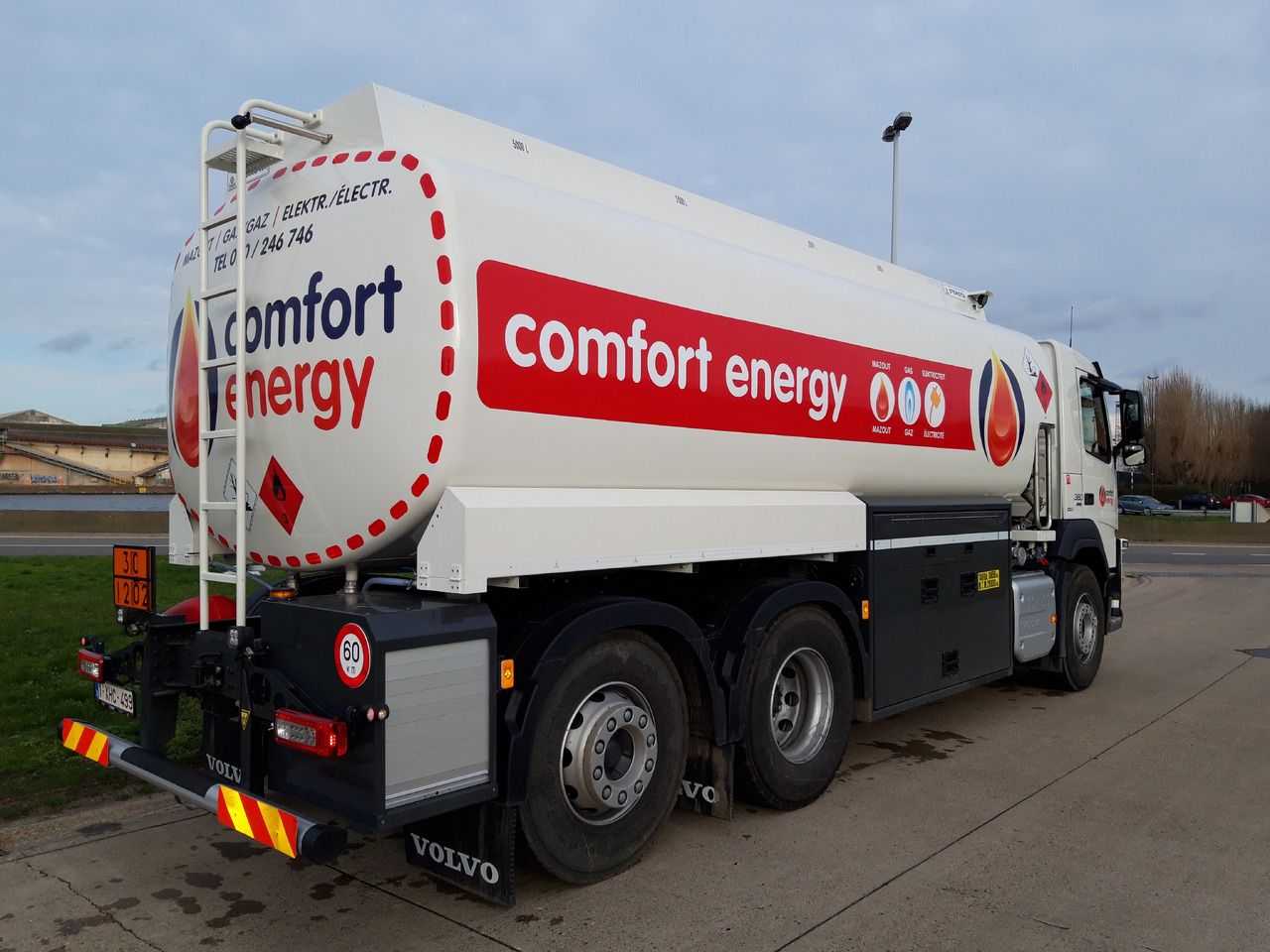 VOLVO FM - Cisterna camión: foto 5 VOLVO FM - Cisterna camión: foto 5