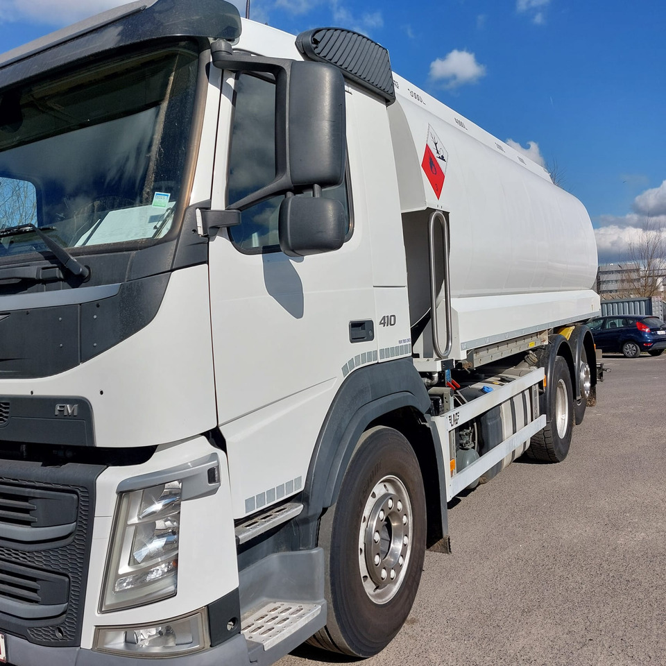 VOLVO FM - Cisterna camión: foto 1 VOLVO FM - Cisterna camión: foto 1