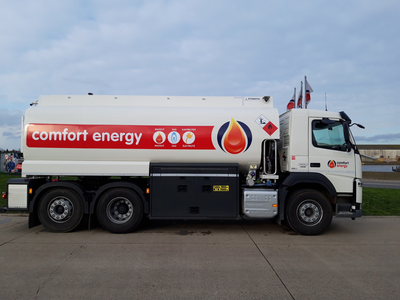 Cisterna camión Volvo FM: foto 15