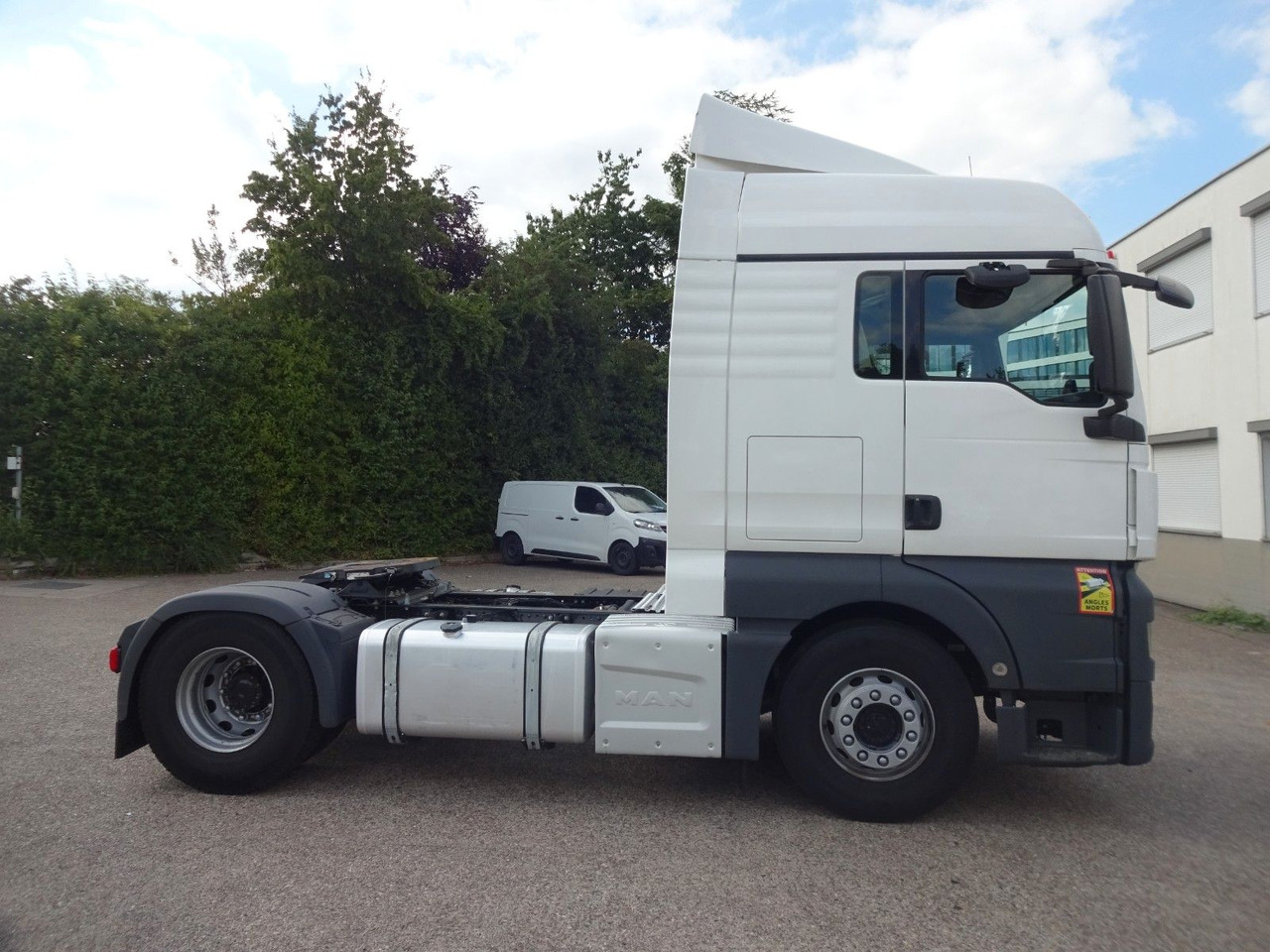 MAN 3 x TGX 18.470, XLX, Intarder, ACC, 2 Tank - Cabeza tractora: foto 4 MAN 3 x TGX 18.470, XLX, Intarder, ACC, 2 Tank - Cabeza tractora: foto 4