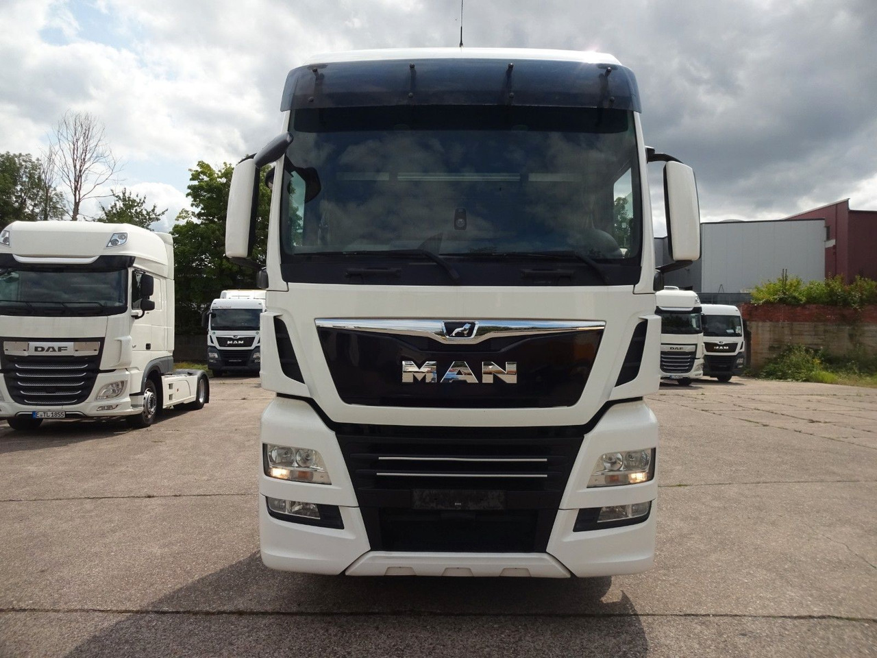 MAN TGX 18.470, XXL, ACC, 2 x Tank, Standklima - Cabeza tractora: foto 2 MAN TGX 18.470, XXL, ACC, 2 x Tank, Standklima - Cabeza tractora: foto 2