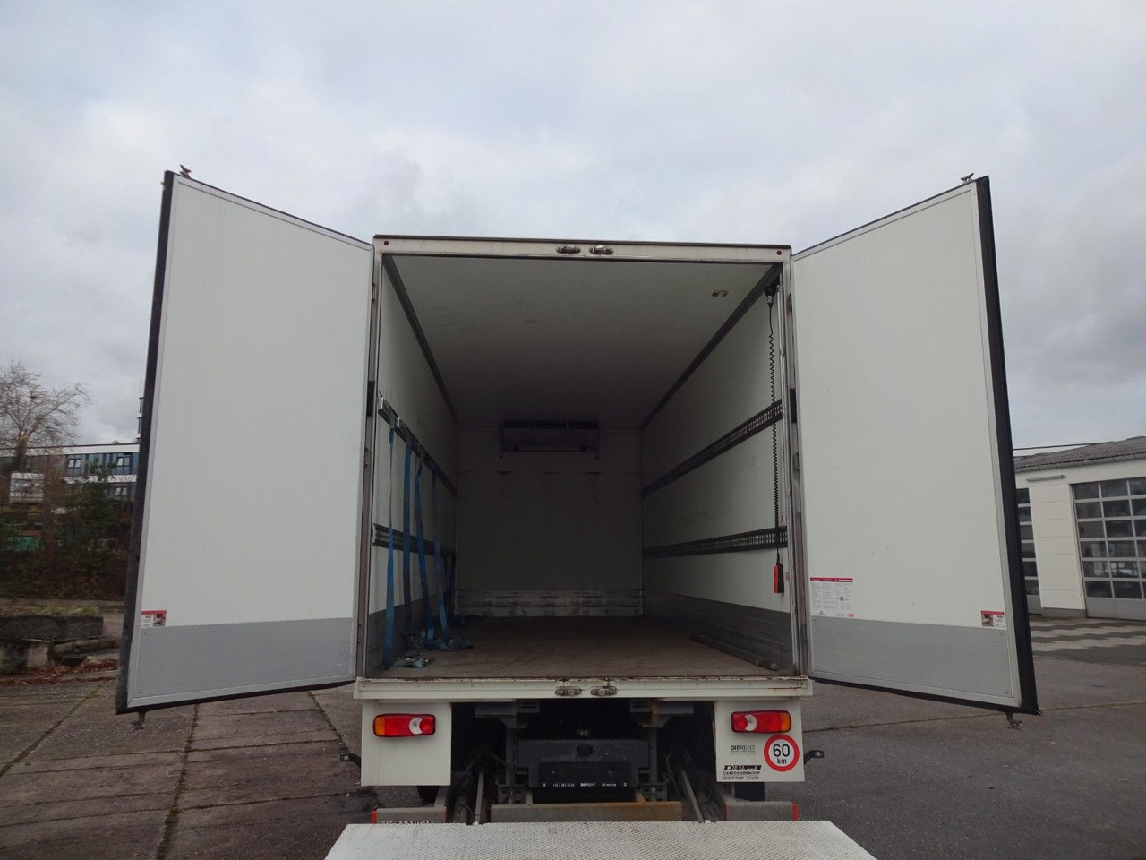 Frigorífico camión DAF LF 220, 16 T, LBW, Türen, Klima, Automat, Kamera: foto 8