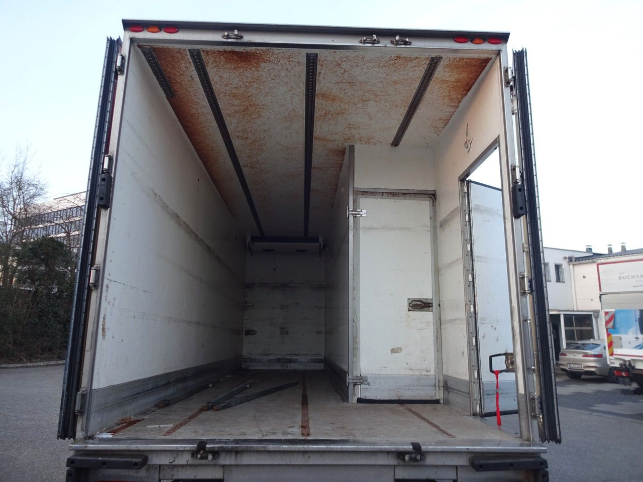 Leasing financiero de  DAF LF 230, 12 T, LBW, Türen, Klima, Automat, Kamera leasing DAF LF 230, 12 T, LBW, Türen, Klima, Automat, Kamera: foto 8